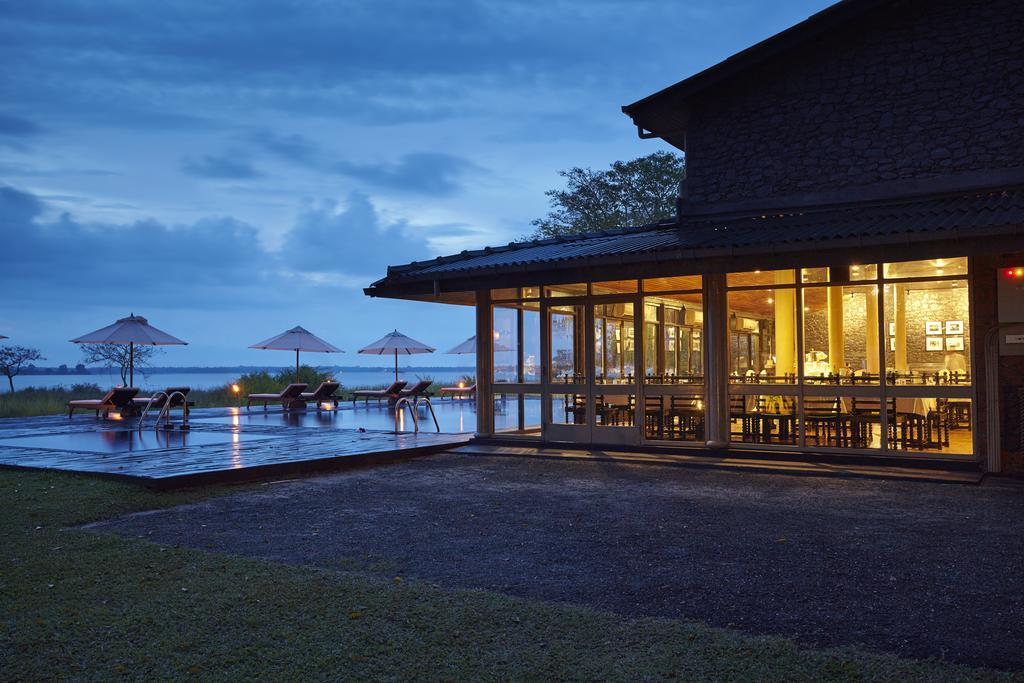 Ekho Lake Hotel Polonnaruwa Bagian luar foto